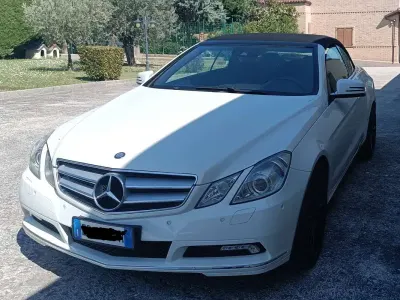 Käytetty Mercedes E200 Avantgarde 184 HP (135 kW) 2010 Valkoinen Avoauto