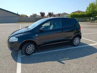 Usata VW Fox 54 CV (39 kW) 2008 Nero Utilitaria