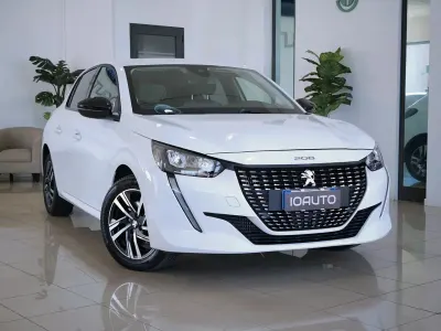 Usata Peugeot 208 Allure 102 CV (75 kW) 2022 Bianco Utilitaria
