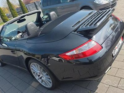 Usata Porsche 911 Carrera Cabriolet 325 CV (239 kW) 2005 Nero Cabrio