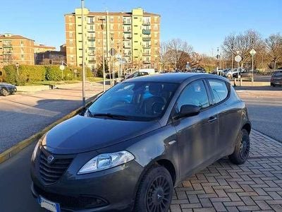 Usata Lancia Ypsilon Silver 80 CV (58 kW) 2014 Utilitaria