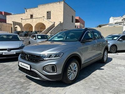 Usata VW T-Roc Life 150 CV (110 kW) 2025 Grigio SUV