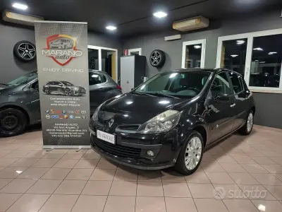Usata Renault Clio II 85 CV (62 kW) 2006 Nero Berlina