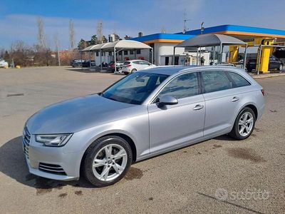 Usata Audi A4 Business Plus 150 CV (110 kW) 2017 Argento Station wagon