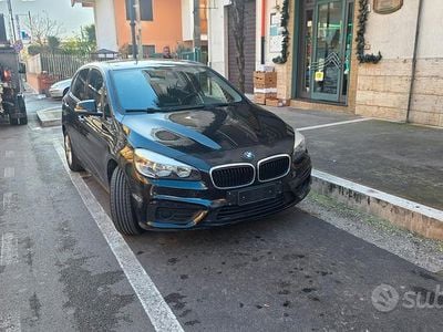 Usata BMW 216 116 CV (85 kW) 2015 Nero Monovolume