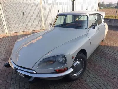 Usata Citroën DS Comfort 131 CV (96 kW) 1972 Beige Berlina