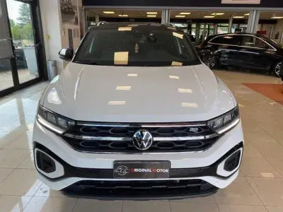 Usata VW T-Roc R-line 110 CV (80 kW) 2024 Bianco SUV