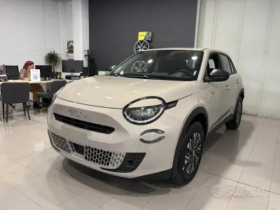 Usata Fiat 600 110 CV (80 kW) 2025 Grigio SUV