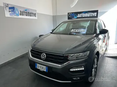 Usata VW T-Roc Style 116 CV (85 kW) 2019 Grigio SUV