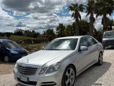 Usata Mercedes E250 Premium 204 CV (150 kW) 2013 Grigio Berlina