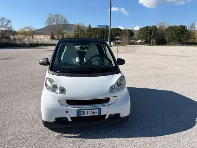 Usata Smart ForTwo Cabrio Passion 71 CV (52 kW) 2010 Bianco Cabrio