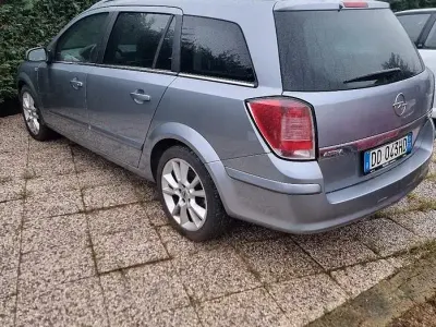 Usata Opel Astra 82 CV (60 kW) 2007 Grigio Station wagon