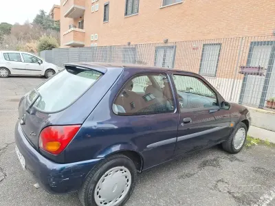 Usata Ford Fiesta 90 CV (66 kW) 1997 Blu Utilitaria