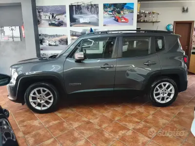Usata Jeep Renegade Limited 131 CV (96 kW) 2022 Grigio SUV