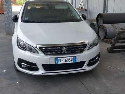 Usata Peugeot 208 Allure 92 CV (67 kW) 2017 Utilitaria