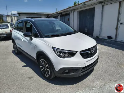 Usata Opel Crossland X S 102 CV (75 kW) 2018 Bianco SUV