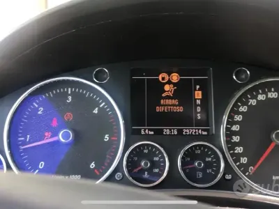 Usata VW Touareg R 174 CV (127 kW) 2004 Grigio SUV