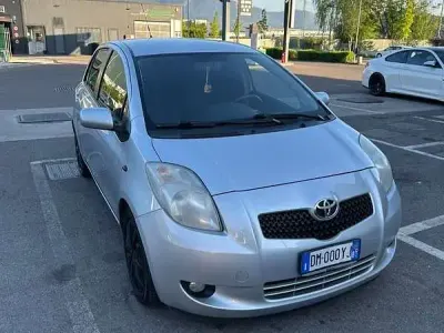Usata Toyota Yaris Sol 87 CV (63 kW) 2008 Utilitaria