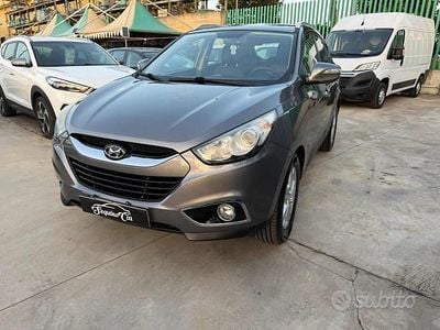 Grigio scuro Usata 2012 Hyundai ix35 Style SUV | 6499 € (Ottimo prezzo)