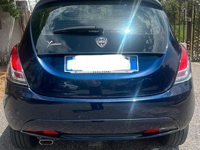 Usata Lancia Ypsilon 60 CV (44 kW) 2021 Blu Utilitaria