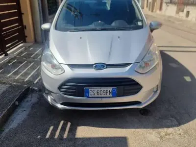 Usata Ford B-MAX 101 CV (74 kW) 2013 Grigio Monovolume