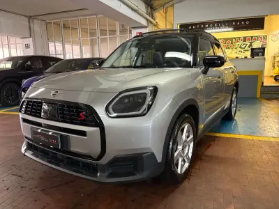 Usata Mini Cooper Countryman Essential 218 CV (160 kW) 2024 Grigio SUV
