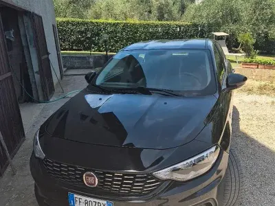 Usata Fiat Tipo Easy 95 CV (69 kW) 2016 Nero Berlina