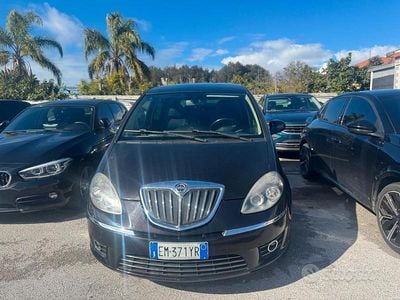 Usata Lancia Musa Platinum 95 CV (69 kW) 2012 Nero Monovolume