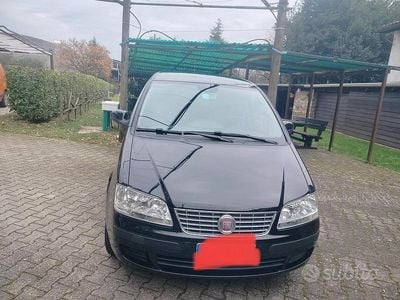 Usata Fiat Idea 80 CV (58 kW) 2011 Nero Monovolume