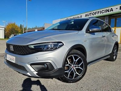Usata Fiat Tipo Cross 101 CV (74 kW) 2021 Argento Berlina