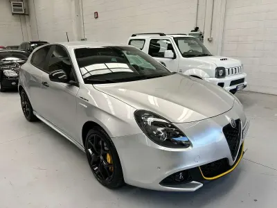 Usata Alfa Romeo Giulietta Veloce 170 CV (125 kW) 2019 Argento Utilitaria