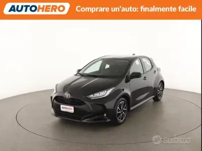 Usata Toyota Yaris Trend 72 CV (52 kW) 2022 Nero Utilitaria