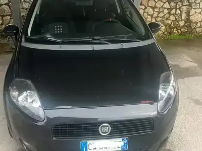 Usata Fiat Grande Punto Sport 131 CV (96 kW) 2006 Nero Utilitaria