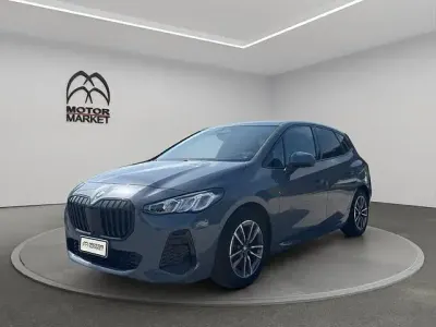 Usata BMW 218 Active Tourer M Sport 150 CV (110 kW) 2023 Grigio grafite Monovolume