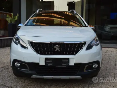 Usata Peugeot 2008 Crossway 120 CV (88 kW) 2017 Bianco SUV