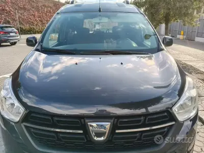 Usata Dacia Dokker 75 CV (55 kW) 2018 Grigio Monovolume