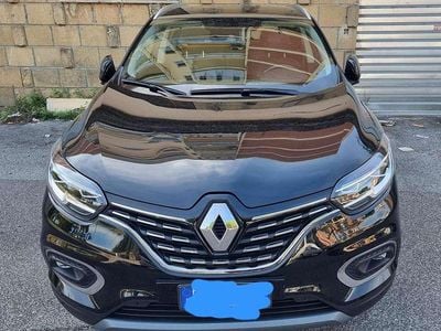 Second-hand Renault Kadjar Techno 116 CP (85 kW) 2022 Negru SUV