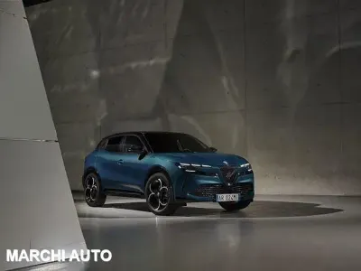 Nuova Alfa Romeo Junior Veloce 205 kW (280 CV) 2025 Bianco SUV