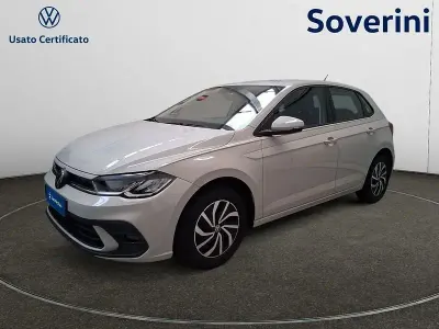 Używany VW Polo Life 90 KM (66 kW) 2023 Beżowy Hatchback