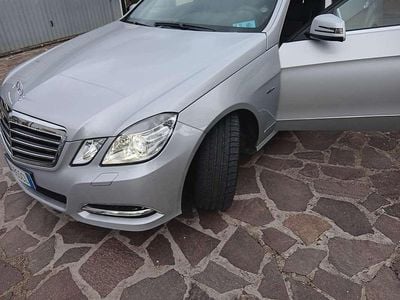 Usata Mercedes E350 Avantgarde 231 CV (169 kW) 2009 Argento Berlina