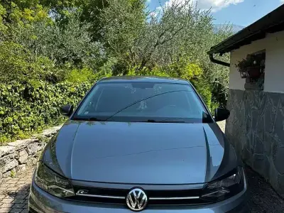 Usata VW Polo R-line 95 CV (69 kW) 2020 Grigio Utilitaria
