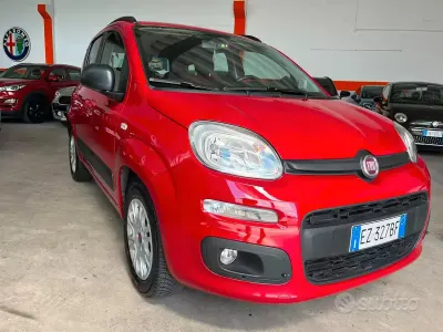 Usata Fiat Panda Easy 69 CV (50 kW) 2015 Rosso Utilitaria
