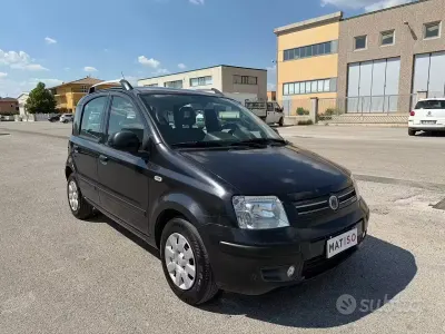 Usata Fiat Panda Emotion 69 CV (50 kW) 2012 Nero Utilitaria