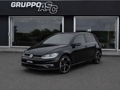 Usata VW Golf VII Sportline 116 CV (85 kW) 2018 Nero Berlina