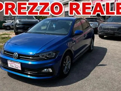 Usata VW Polo Sportline 95 CV (69 kW) 2020 Blu/azzurro Utilitaria