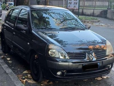 Usata Renault Clio II Authentique 58 CV (42 kW) 2005 Nero Berlina