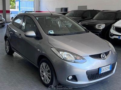 Usata Mazda 2 90th Anniversary 75 CV (55 kW) 2012 Blu Berlina