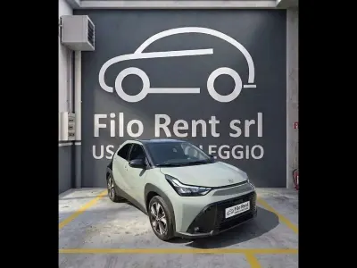 Nuova Toyota Aygo X 92 CV (67 kW) 2026 Verde SUV