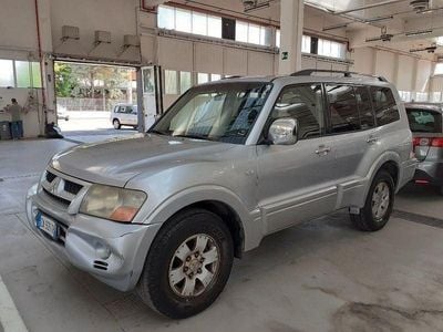 Usata Mitsubishi Pajero 160 CV (117 kW) 2003 Argento SUV