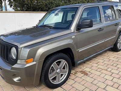 Usata Jeep Patriot Sport 140 CV (102 kW) 2008 Giallo SUV